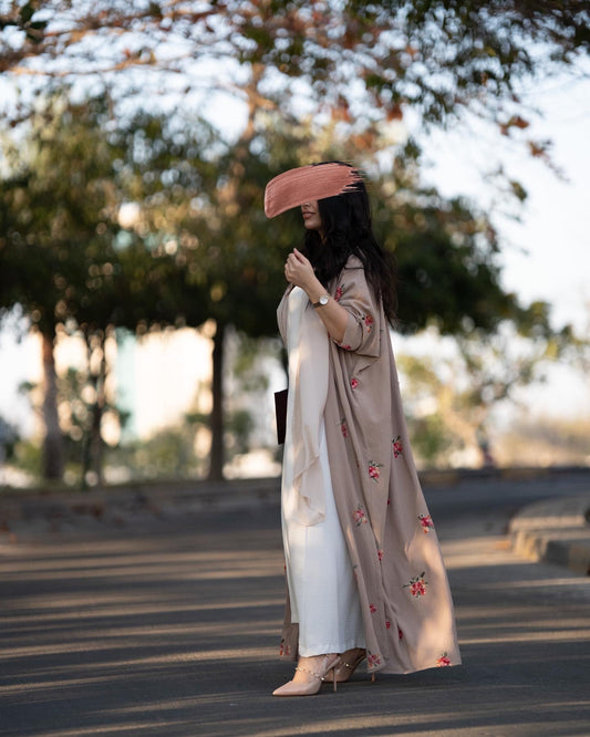 Beige with flowers | B01